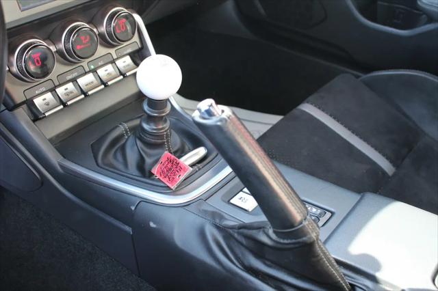 2024 Toyota GR86 Premium