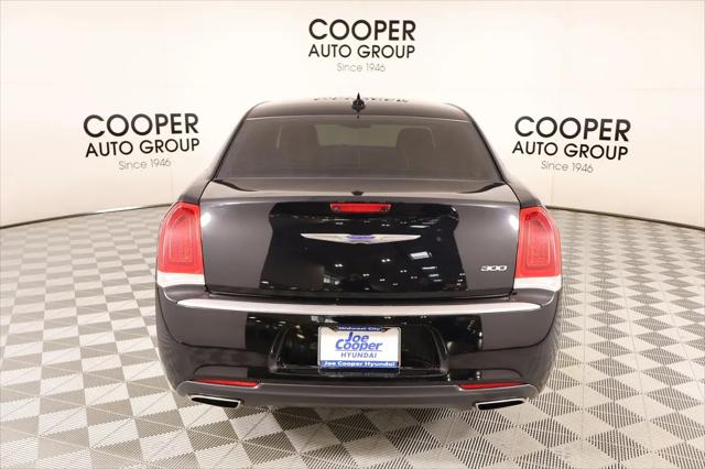 2019 Chrysler 300 Touring