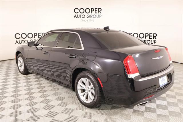 2019 Chrysler 300 Touring