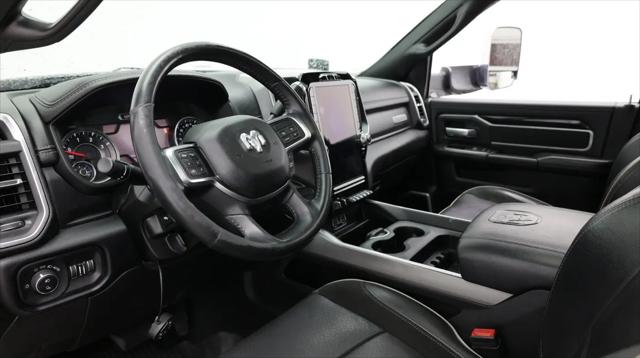 2020 Ram 3500 Laramie Crew Cab 4x4 8' Box