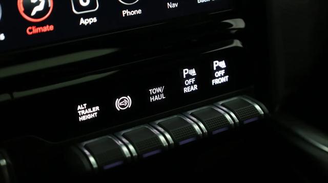 2020 Ram 3500 Laramie Crew Cab 4x4 8' Box