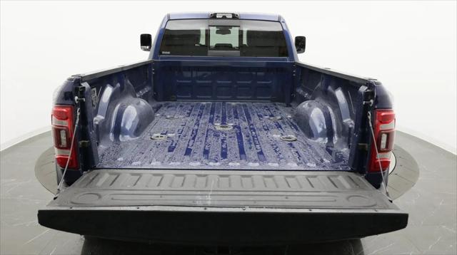 2020 Ram 3500 Laramie Crew Cab 4x4 8' Box