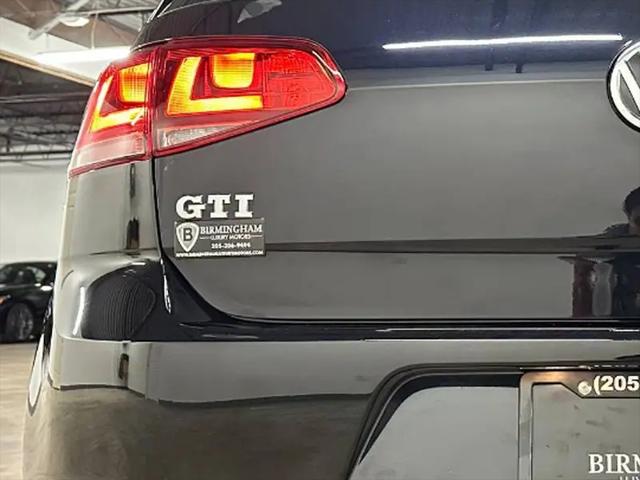 2016 Volkswagen Golf GTI SE 4-Door