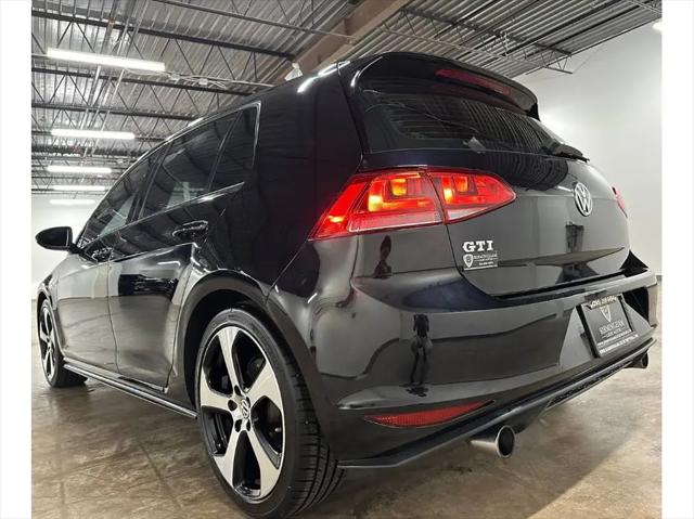 2016 Volkswagen Golf GTI SE 4-Door