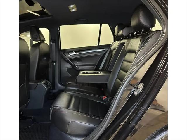 2016 Volkswagen Golf GTI SE 4-Door