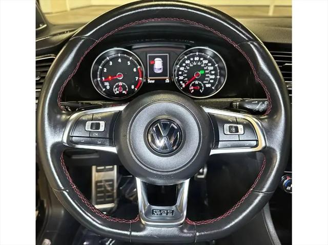 2016 Volkswagen Golf GTI SE 4-Door