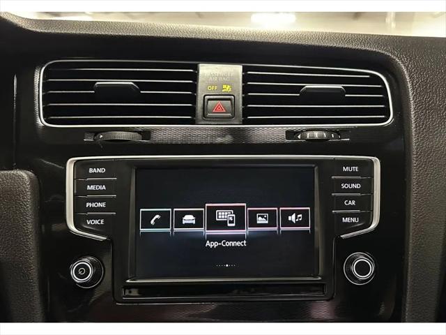 2016 Volkswagen Golf GTI SE 4-Door