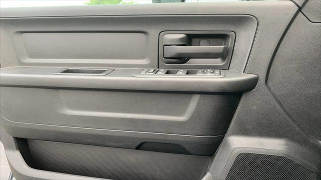 2026 Ram 2500 Black Express Crew Cab 4x4 6'4" Box