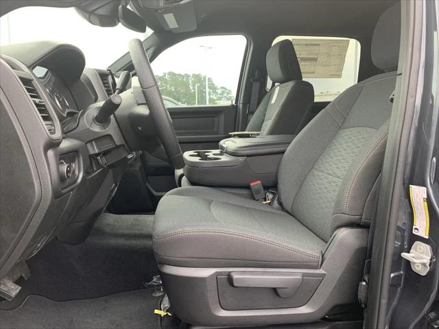 2026 Ram 2500 Black Express Crew Cab 4x4 6'4" Box