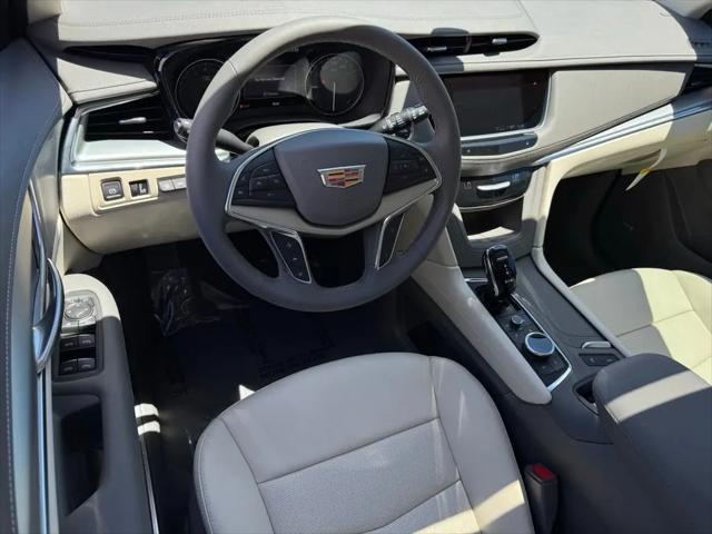 2026 Cadillac XT5 Premium Luxury FWD