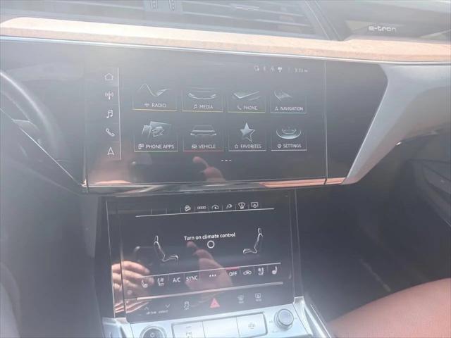 2021 Audi e-tron Prestige quattro