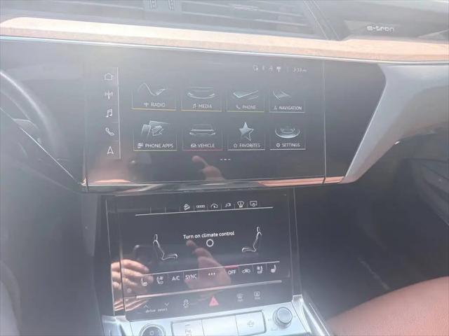 2021 Audi e-tron Prestige quattro