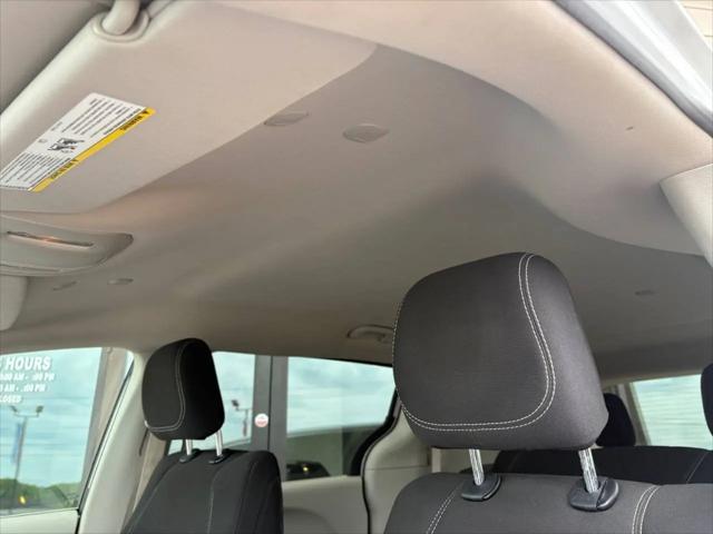 2021 Chrysler Voyager L