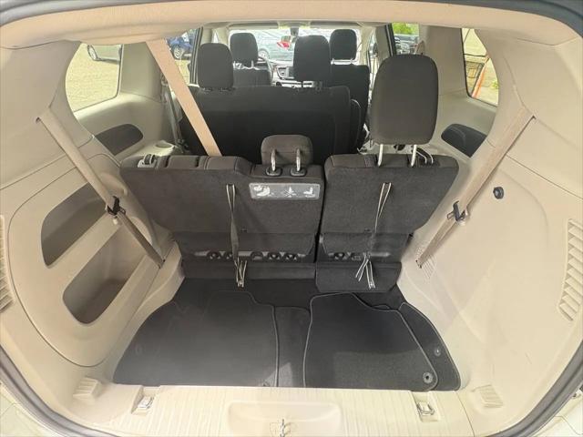 2021 Chrysler Voyager L