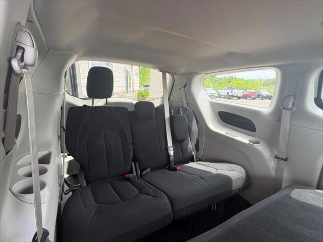 2021 Chrysler Voyager L