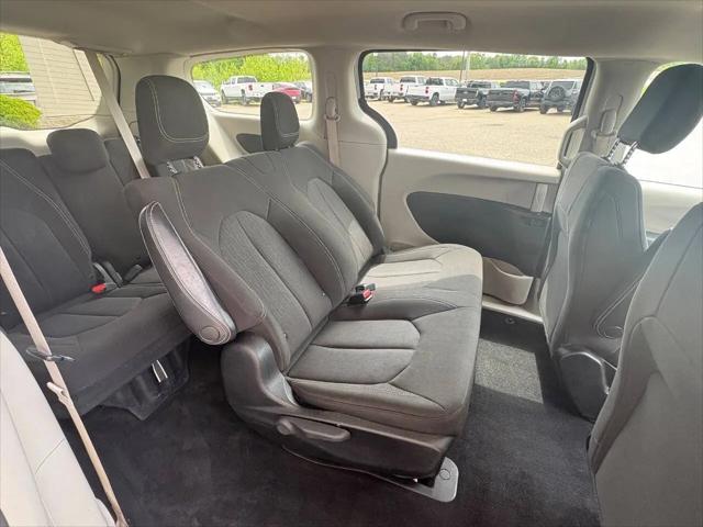 2021 Chrysler Voyager L
