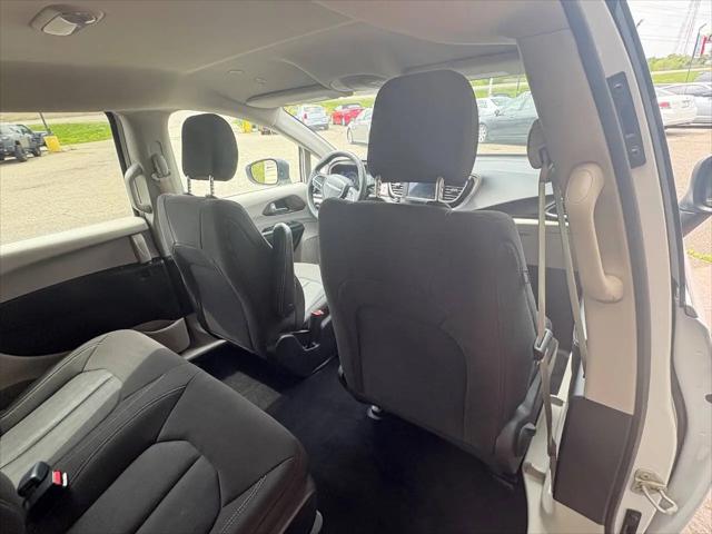 2021 Chrysler Voyager L