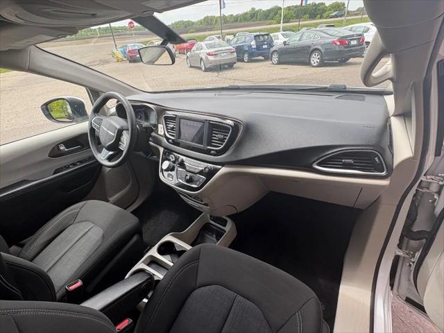 2021 Chrysler Voyager L