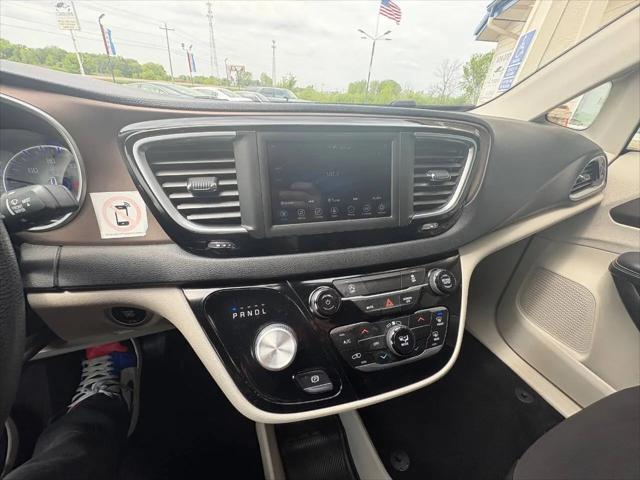 2021 Chrysler Voyager L