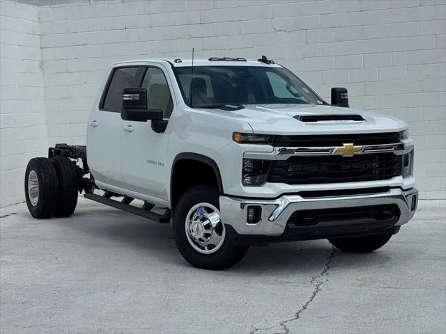 2026 Chevrolet Silverado 3500HD Crew Cab, Long Bed, LT Dual Rear Wheel, RWD