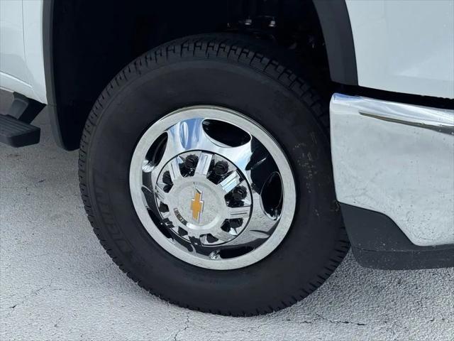 2026 Chevrolet Silverado 3500HD Crew Cab, Long Bed, LT Dual Rear Wheel, RWD
