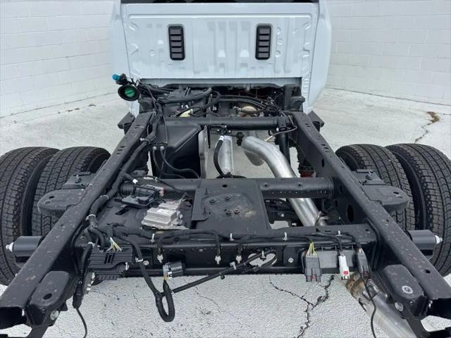 2026 Chevrolet Silverado 3500HD Crew Cab, Long Bed, LT Dual Rear Wheel, RWD
