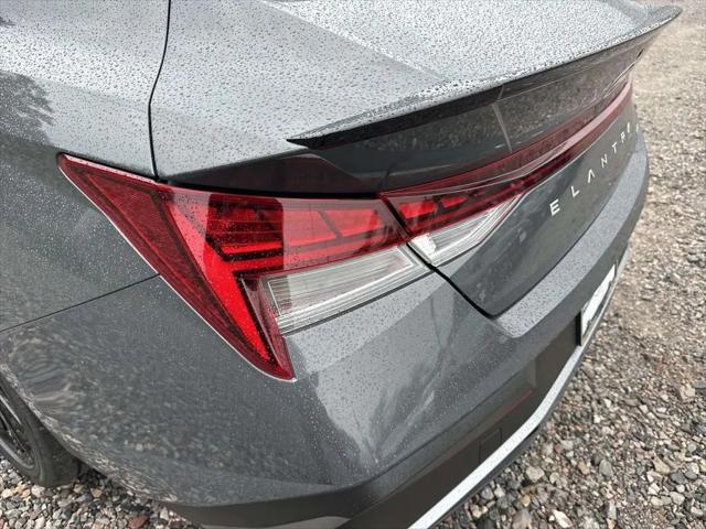 2026 Hyundai Elantra Hybrid SEL Sport