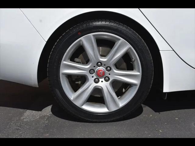 2019 Jaguar XE 30t Premium