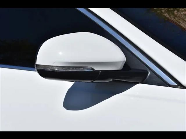 2019 Jaguar XE 30t Premium
