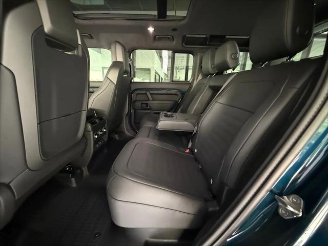 2026 Land Rover Defender P635 OCTA