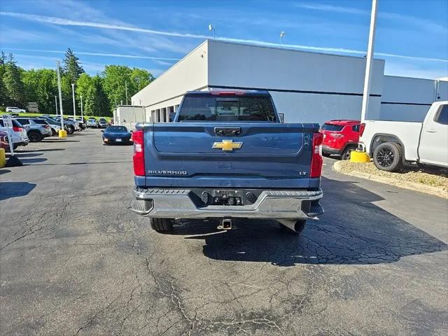 2024 Chevrolet Silverado 2500HD 4WD Crew Cab Standard Bed LT