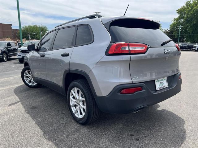 2015 Jeep Cherokee Sport