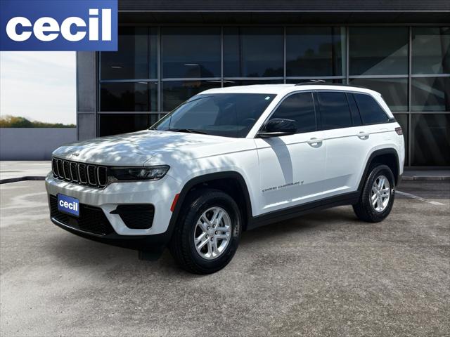 2024 Jeep Grand Cherokee Laredo 4x4 for sale in Uvalde, TX