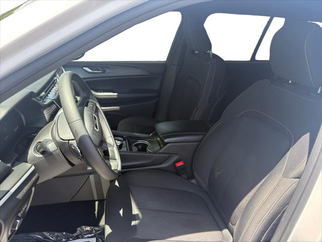2024 Jeep Grand Cherokee Laredo 4x4