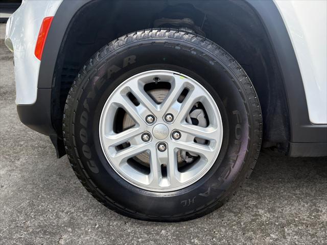 2024 Jeep Grand Cherokee Laredo 4x4
