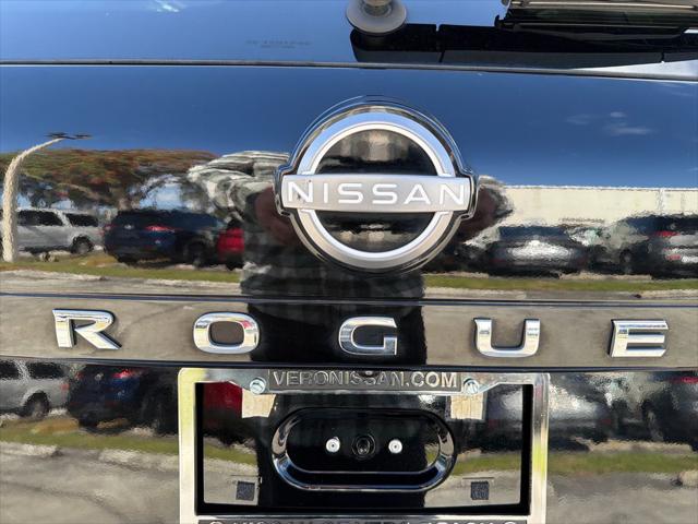 2022 Nissan Rogue SL FWD