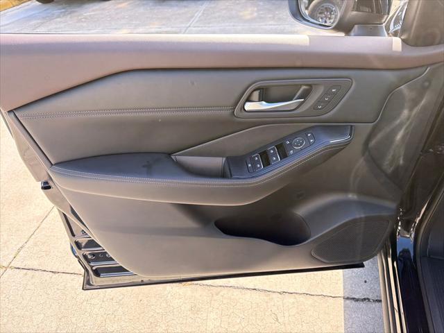 2022 Nissan Rogue SL FWD