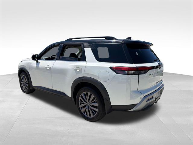 2023 Nissan Pathfinder SL 4WD