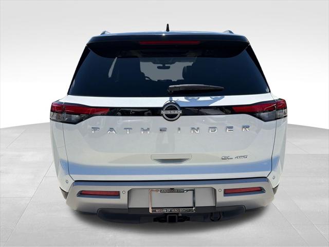 2023 Nissan Pathfinder SL 4WD