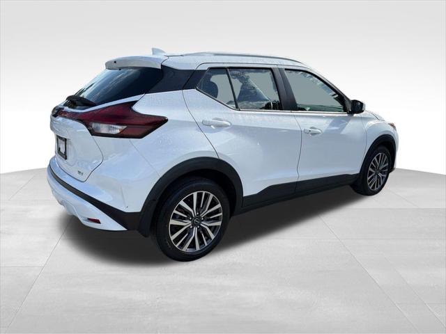2023 Nissan Kicks SV Xtronic CVT