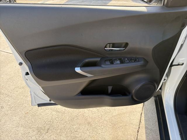2023 Nissan Kicks SV Xtronic CVT