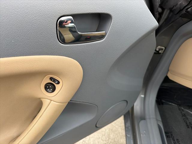 2006 Pontiac Solstice Base