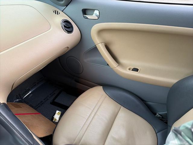 2006 Pontiac Solstice Base