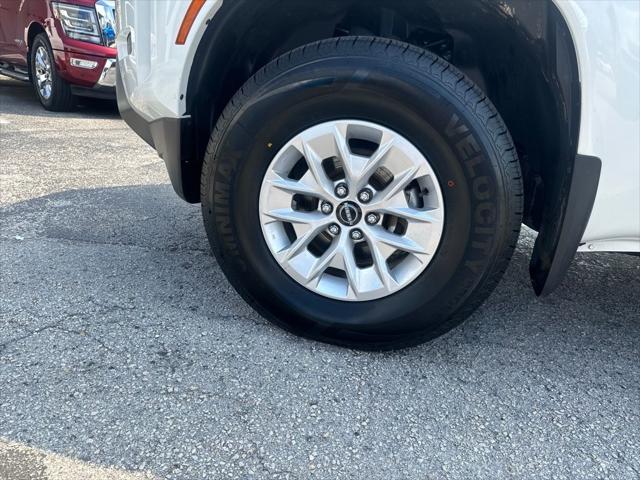 2024 Nissan Frontier Crew Cab SV 4x4