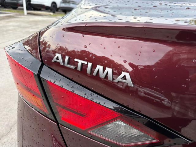2024 Nissan Altima SV FWD