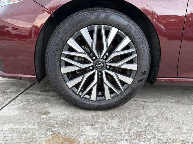 2024 Nissan Altima SV FWD