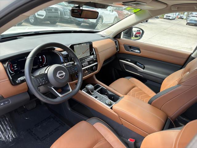 2024 Nissan Pathfinder Platinum 4WD