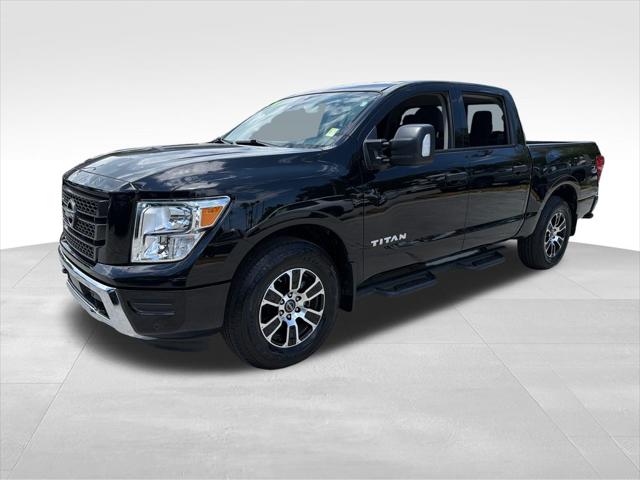 2024 Nissan Titan Crew Cab SV 4x2
