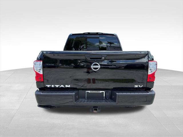 2024 Nissan Titan Crew Cab SV 4x2