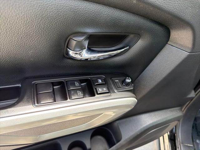 2024 Nissan Titan Crew Cab SV 4x2